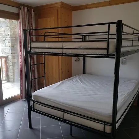 Apartman Criterium C01 *